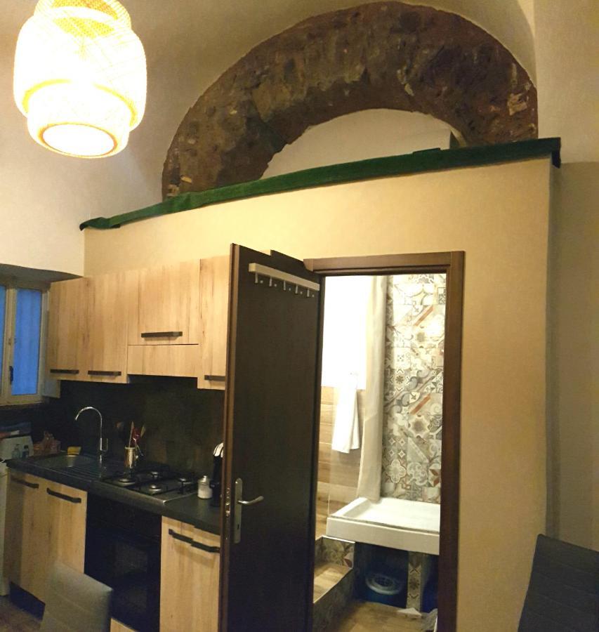 Holiday House Da Carlo คาตาเนีย ภายนอก รูปภาพ